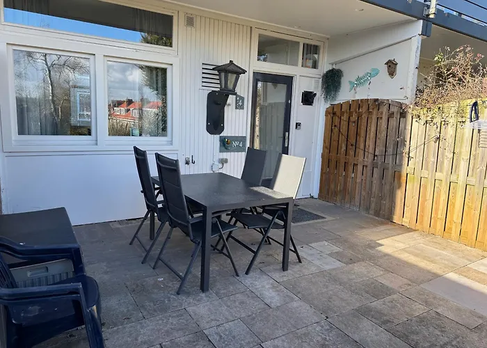 Amsterdam Beach Home 4
